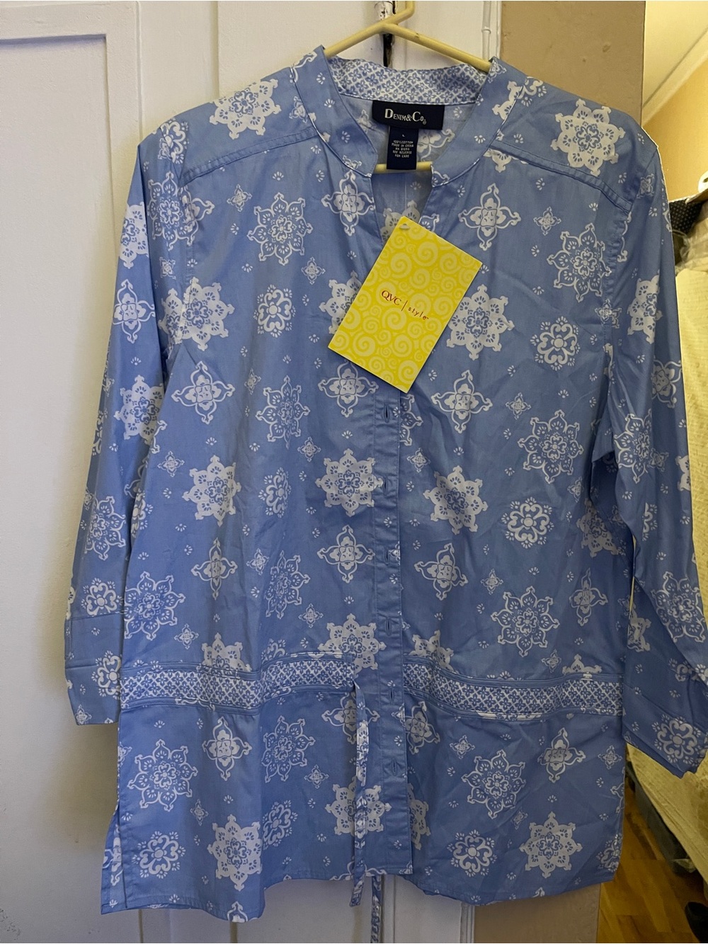 Women’s beautiful light blue patterns